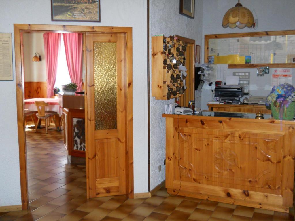 Albergo Negritella Borgo Valsugana Buitenkant foto